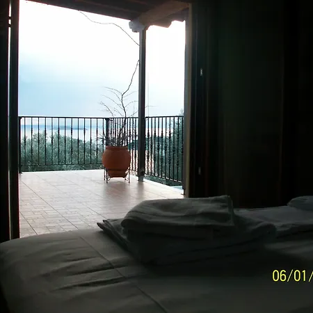 L And M Skiathos *